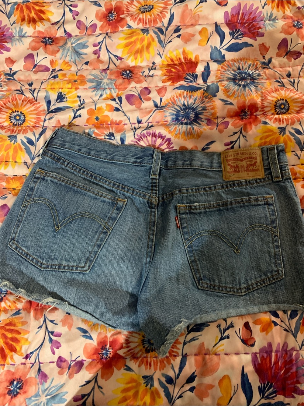 Levi’s - Picture 3 of 4
